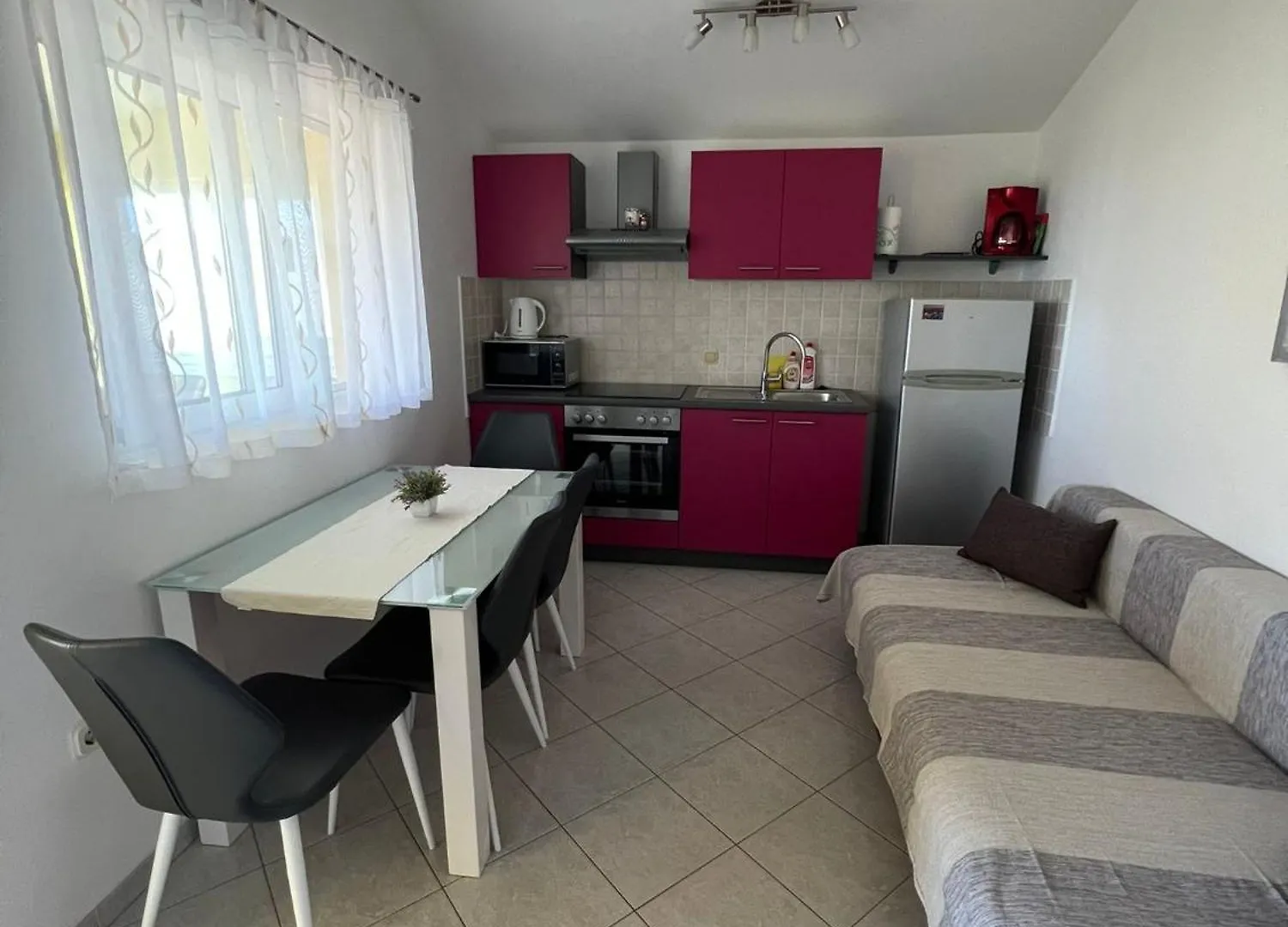 Apartments Toni Near Beach Croatia